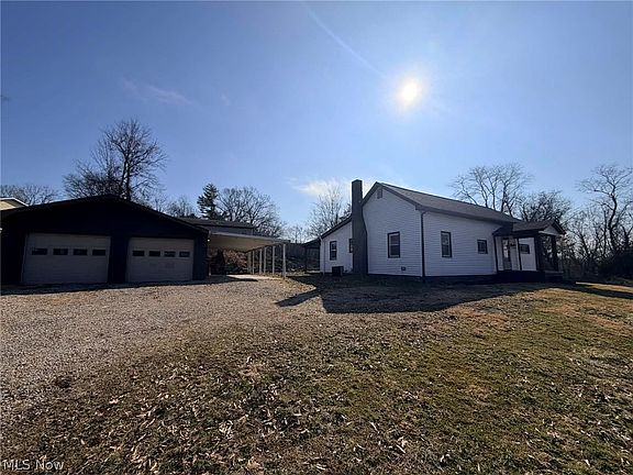 2nd image of 574 Brighton Blvd