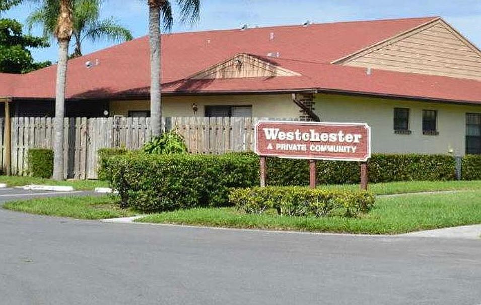 1st image of 4363 Woodstock Dr APT C
