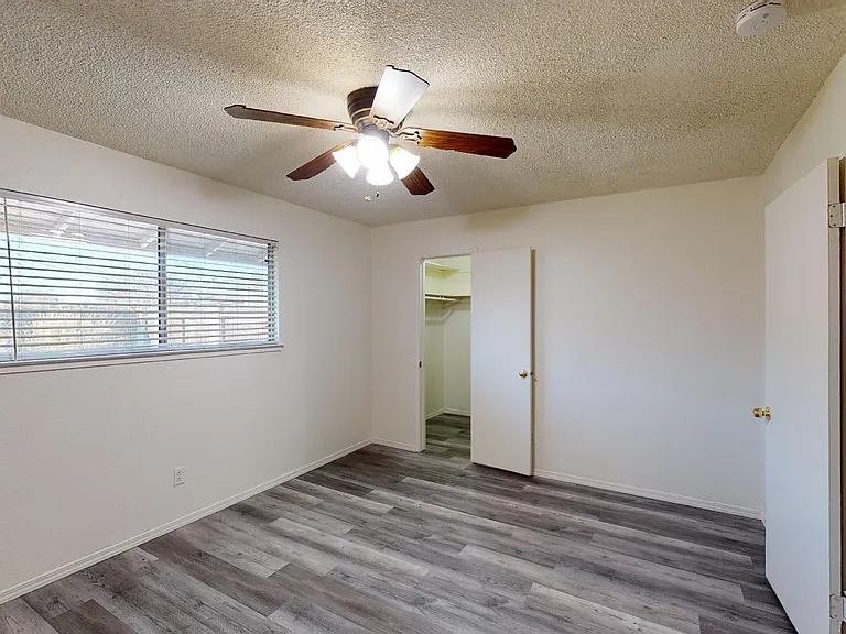 2631 Lawrence St #5 — Photo 10
