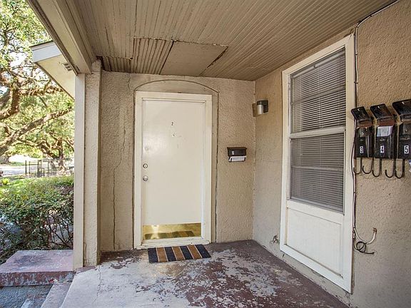 2nd image of 4431 McKinney St #2