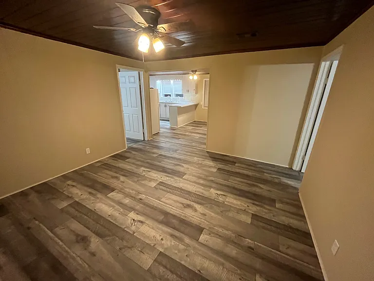 4606 Highway 37 — Photo 3
