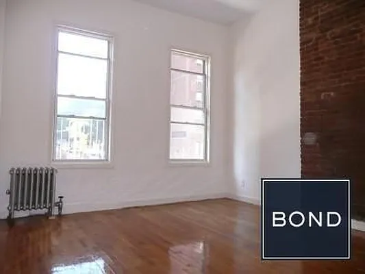 Rented by Bond New York | media 11