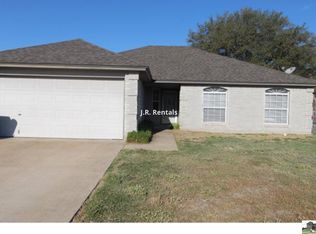 301 Mesquite Cir, Copperas Cove, TX 76522
