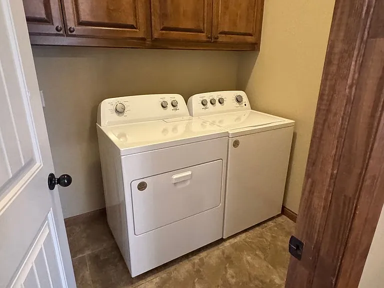 3320 Enclave Ln — Photo 33