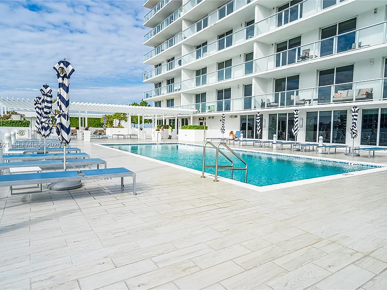 4250 Biscayne Blvd #914 — Photo 28