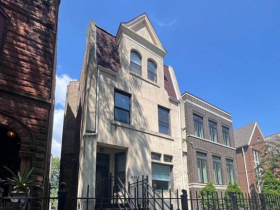 3rd image of 4354 S Greenwood Ave #1