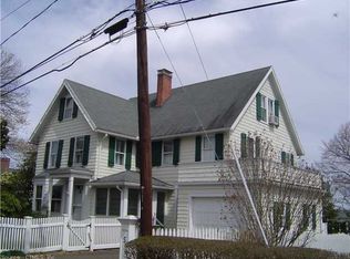 5 Waterside Rd, Branford, CT 06405