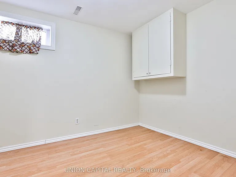 168 Old Sheppard Ave #BASEMENT — Photo 4