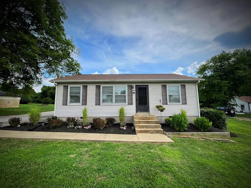 45 E Caldwell Ave