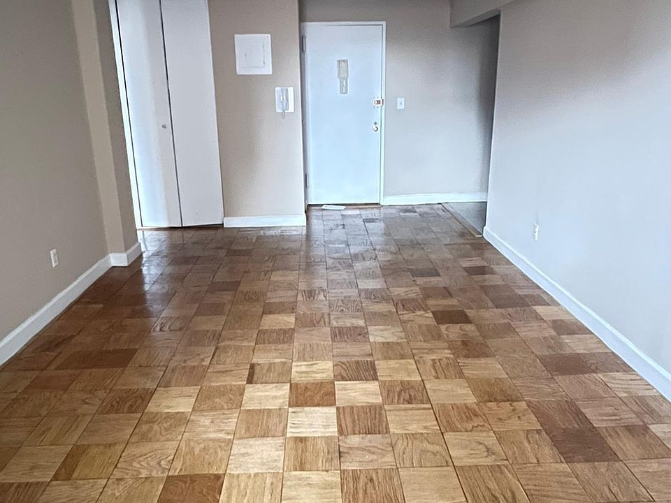 1st image of 13981 35th Ave APT 6
