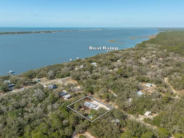 657 Pine St, Alligator Pt, FL 32346