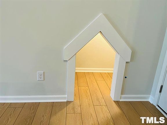 4th image of 7809 Flatrock Park Dr