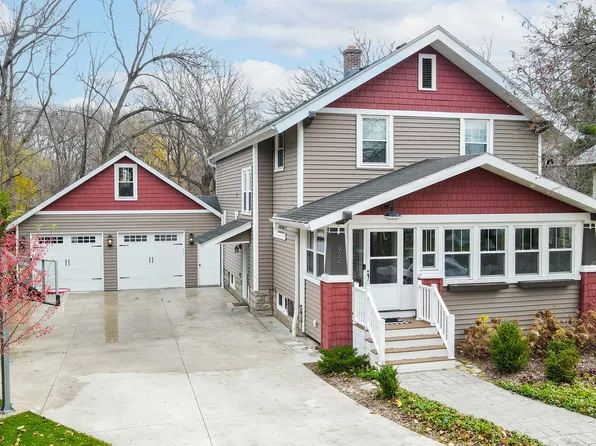 924 N Fox St, Appleton, WI 54911