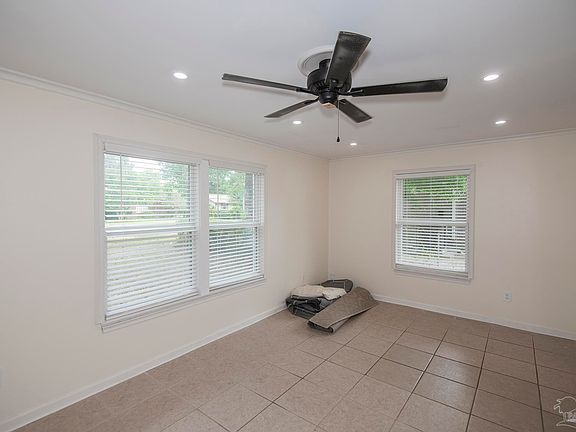3rd image of 8233 Monticello Dr