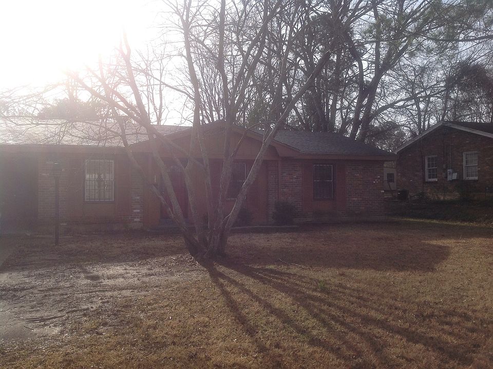 2nd image of 1537 Flamingo Ln