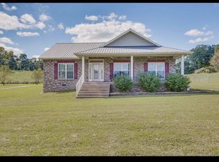 879 Tidwell Rd, BURNS, TN 37029