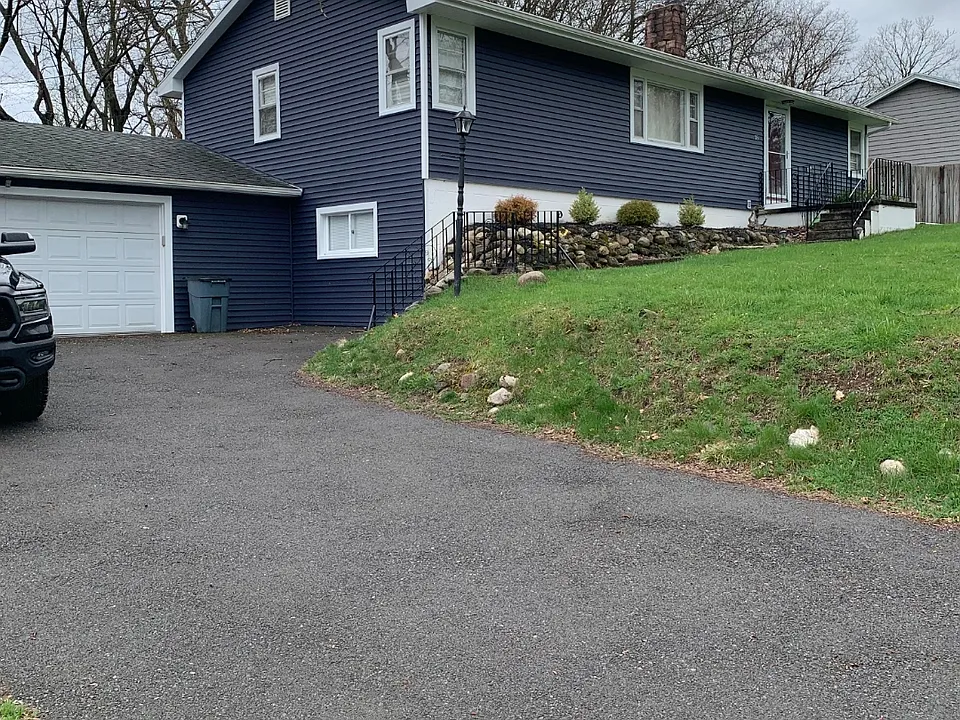 15 Dryer Ave
