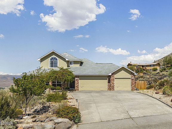 2nd image of 2065 Gentry Ln