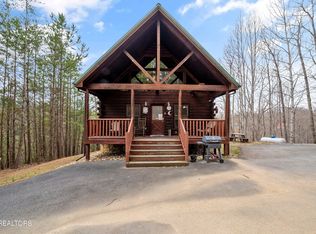 2220 Breezy Rd, Sevierville, TN 37876