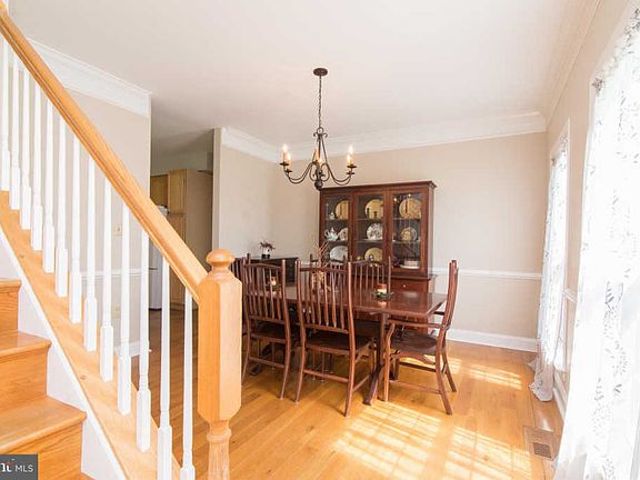 5th image of 17 Cherrywood Ct