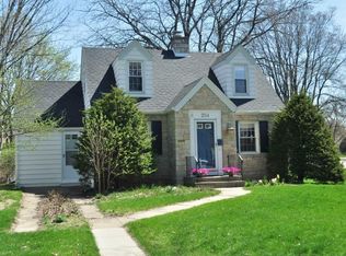 254 Kensington Dr, Madison, WI 53704