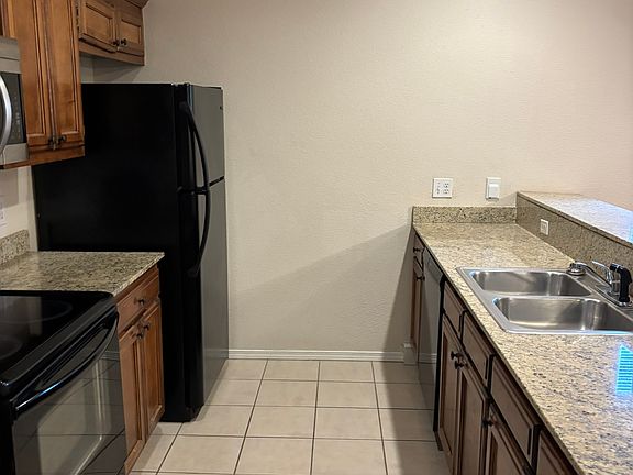 4th image of 3107 SW Amberwood Ave