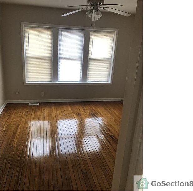 1st image of 7445 S Kenwood Ave #1R