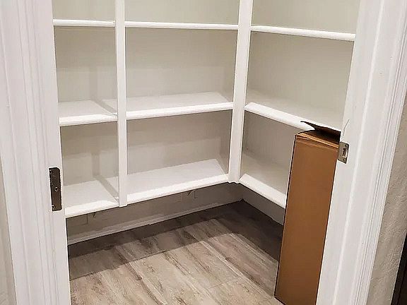 5th image of 471 E Angel Dr