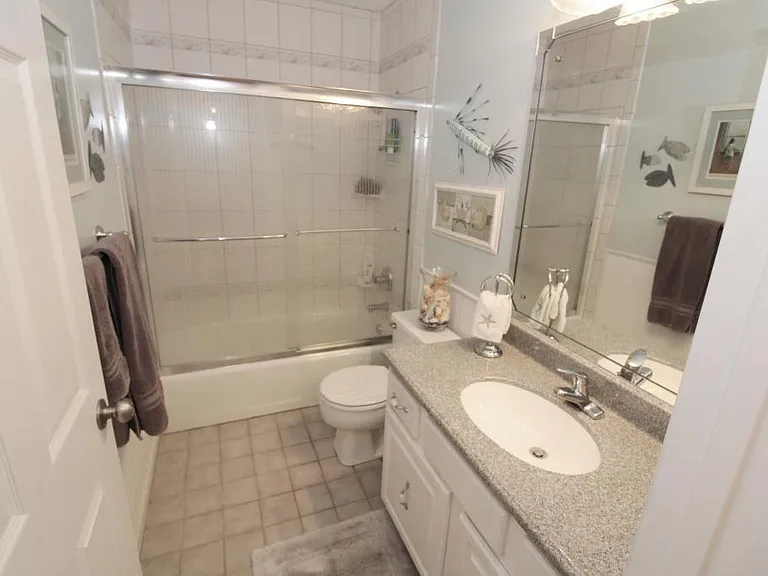 572 Kent Cir — Photo 9