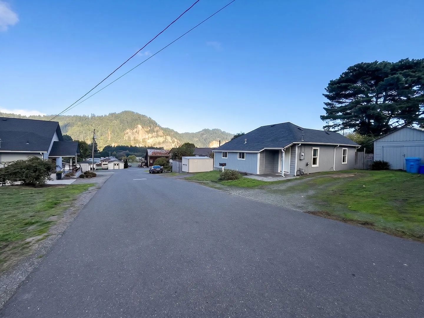 Pet-Friendly 2BD/1BA Home in Rio Dell With Private Yard & Laundry Hook Ups! — Photo 2