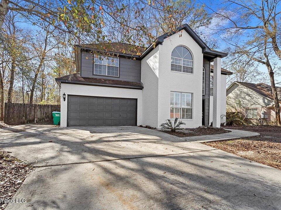 1st image of 13570 Tara Hills Cir