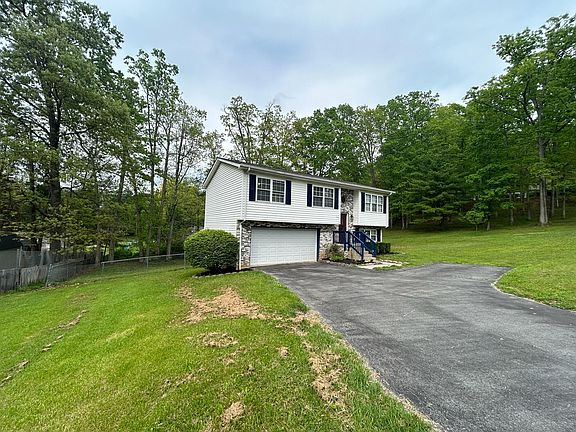 3rd image of 415 Wildwood Ave