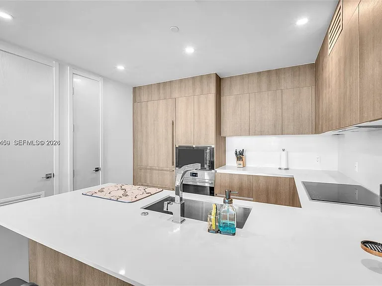17550 Collins Ave #704 — Photo 15