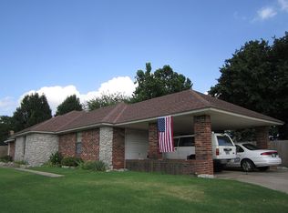 10524 Goldenrod Ln, Midwest City, OK 73130