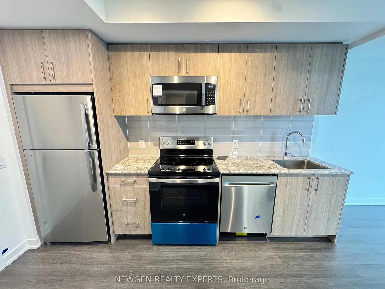 Studio, $1,600 — Photo 4