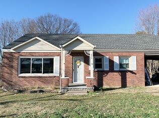 3819 Galen Rd, Lafayette, TN 37083