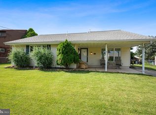 22 Rose Ave, Maple Shade, NJ 08052