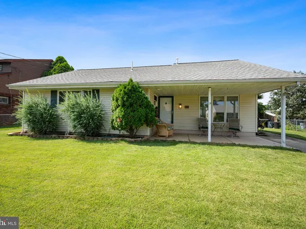 22 Rose Ave, Maple Shade, NJ 08052