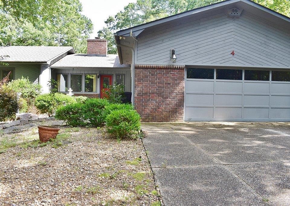 1st image of 4 Almendra Ln
