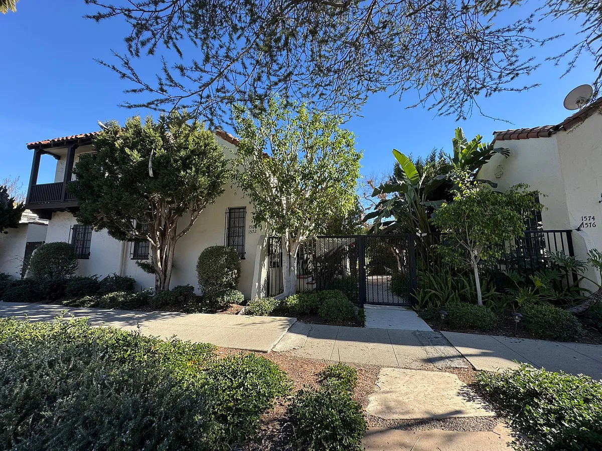 Building Photo - 1574 Glenville Dr