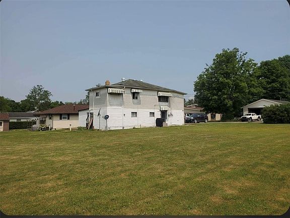 4th image of 105 Febinger St