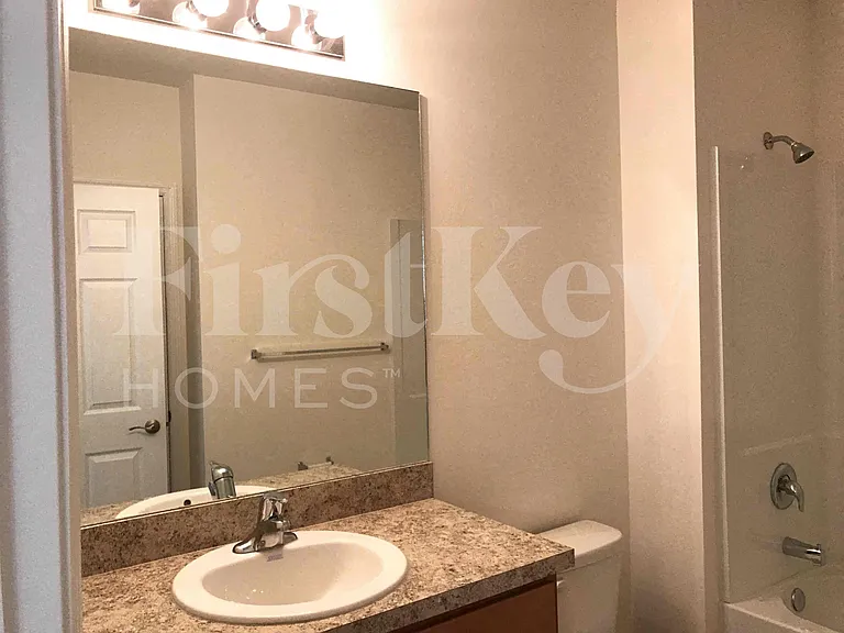 625 SW 25th Ter — Photo 12