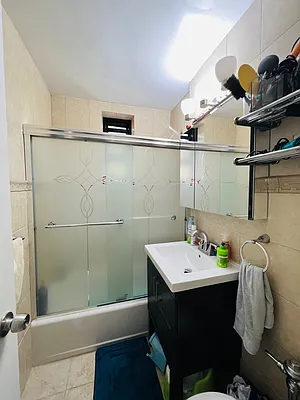 Sold by E Realty International Corp | media 9