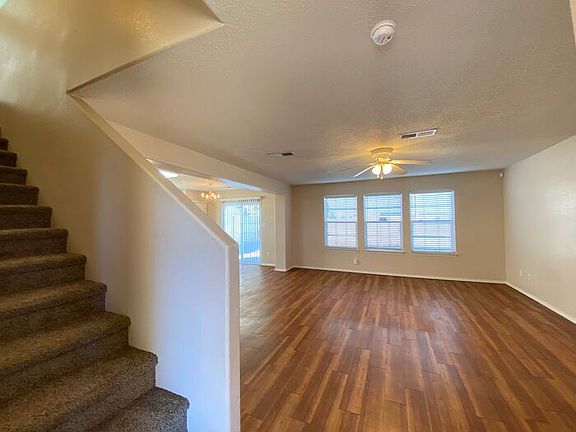 2nd image of 6139 Rose Park Ave NW
