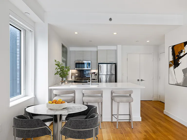 501 E 74th St #16E — Photo 1