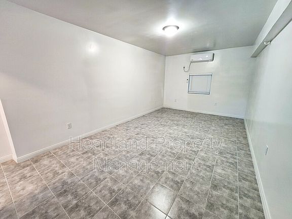 2nd image of 7193 Amherst St #B