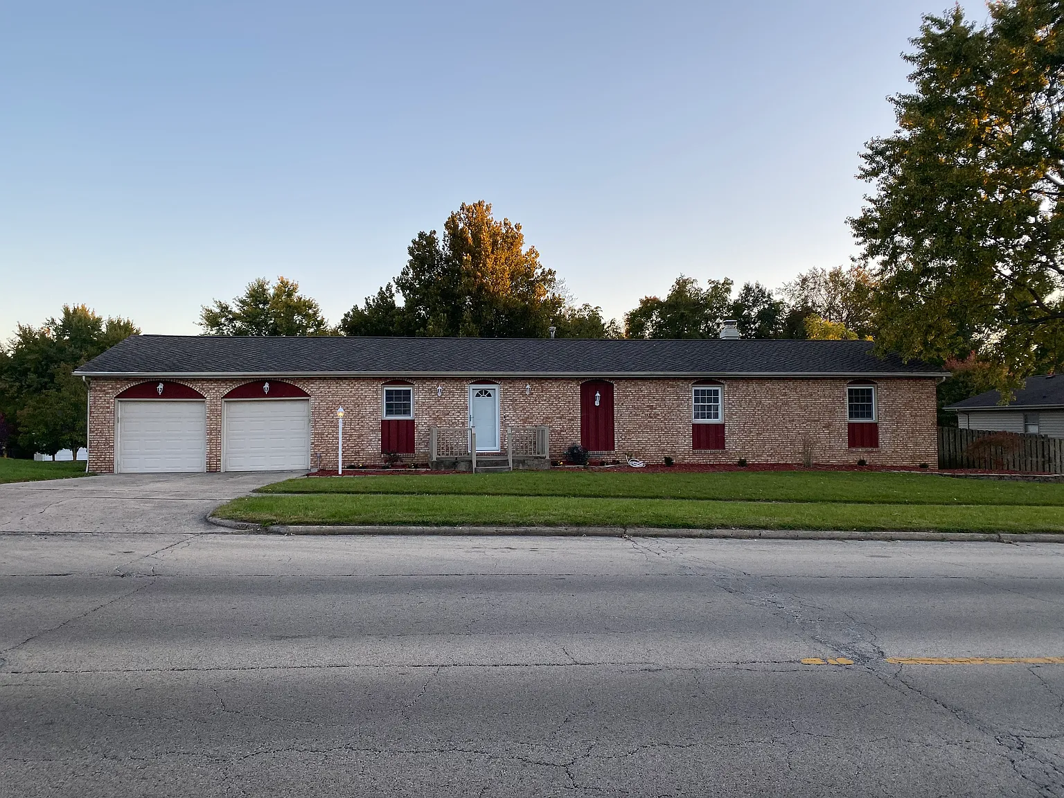 2031 W Ravina Park Rd photo 1
