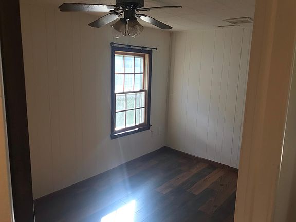 3rd image of 2078 Bradley Ave