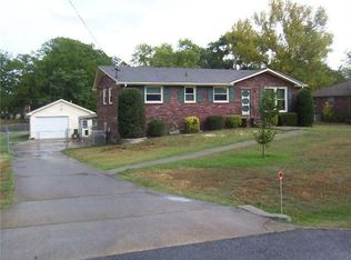 106 Gatire Dr, Hendersonville, TN 37075