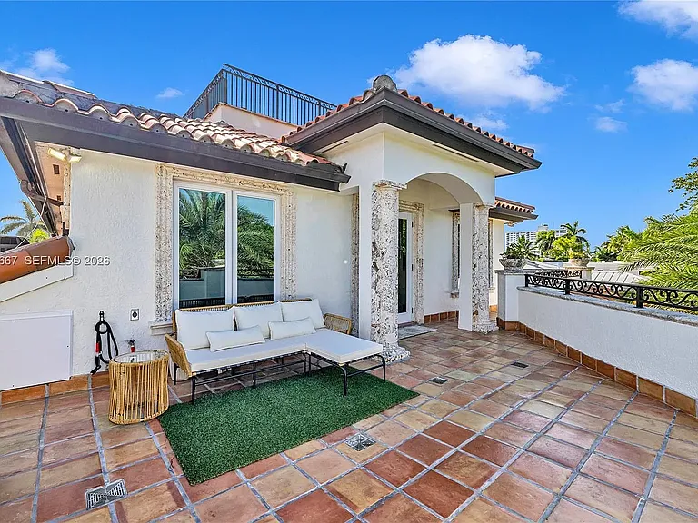 625 SE Poinciana Dr — Photo 29